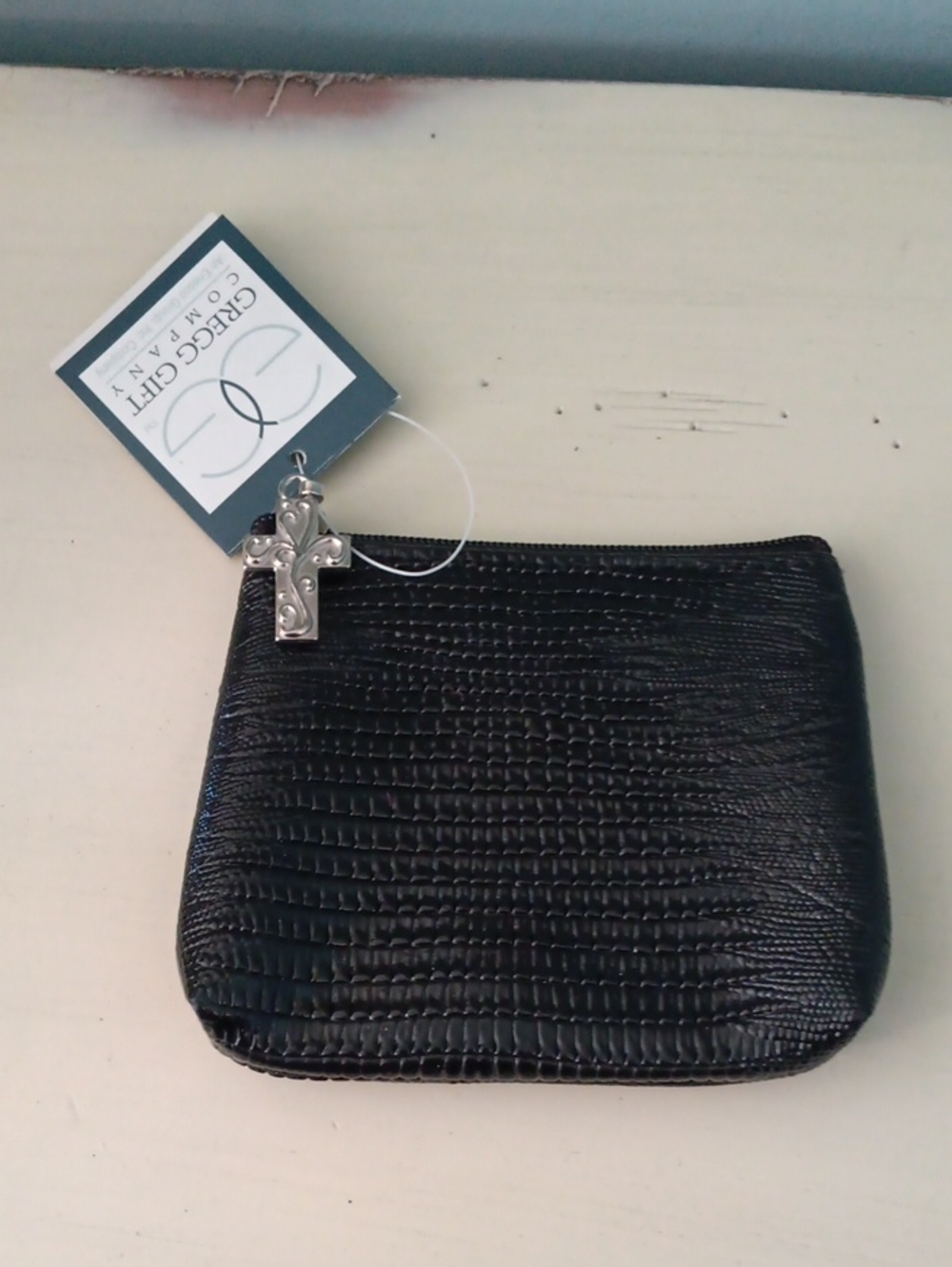 " Gregg Gift Black Reptile Textured Coin Pouch with Cross Zipper Pull Charm